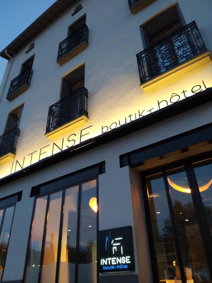 פור-ונדרה Intense Boutik-Hotel מראה חיצוני תמונה